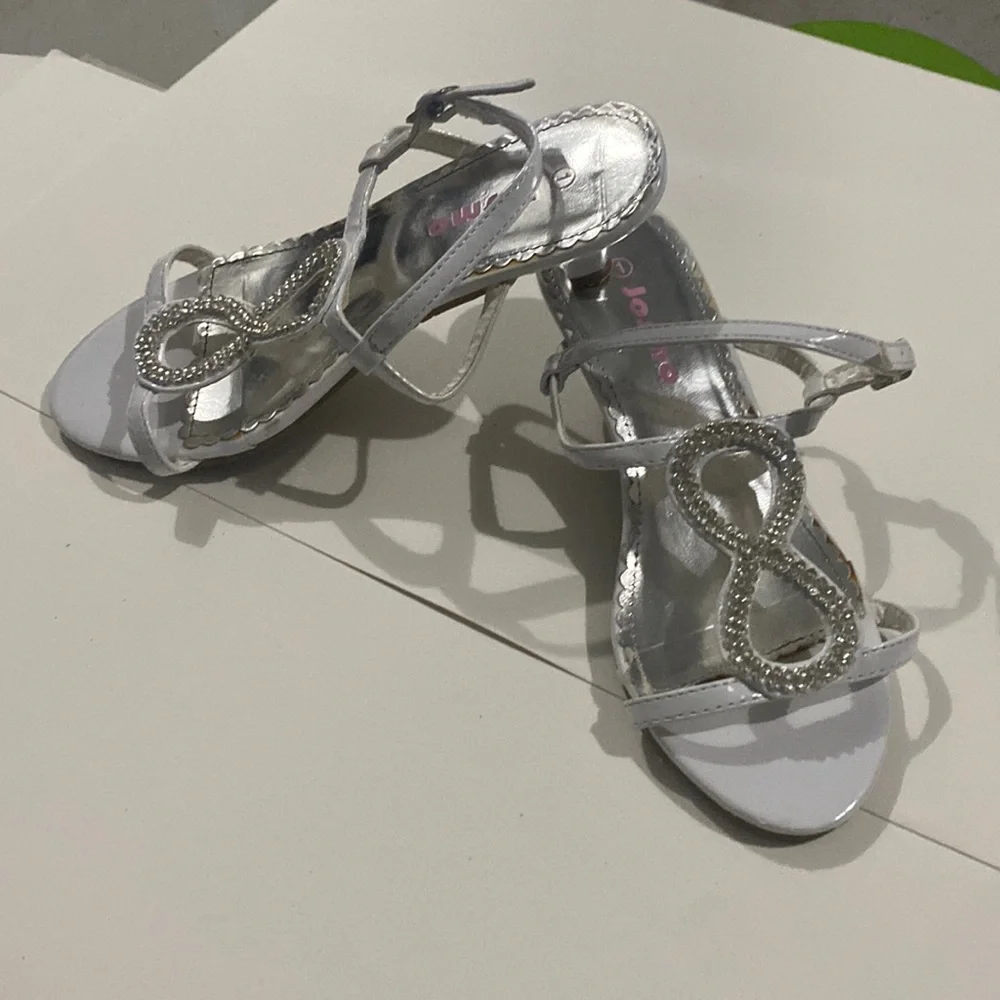 Sandals - Picture 3 of 5